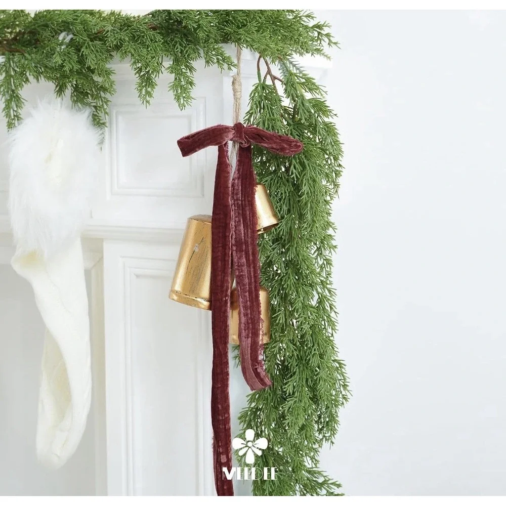 C0013-Meedee Rust Crinkle Velvet Ribbon Frayed Edge 3
